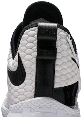 Nike LeBron Witness 3 Premium 'Concord' Pria Sneaker BQ9819-100 Sizing Nike LeBron Witness 3 Premium 'Concord' Pria Sneaker BQ9819-100