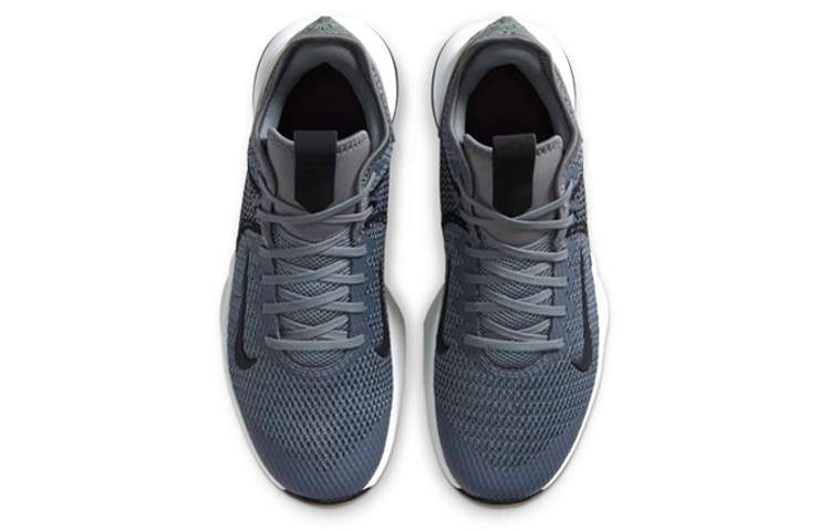 Shop レブロン ウィットネス 4 TB "クールグレー" CV4004-001