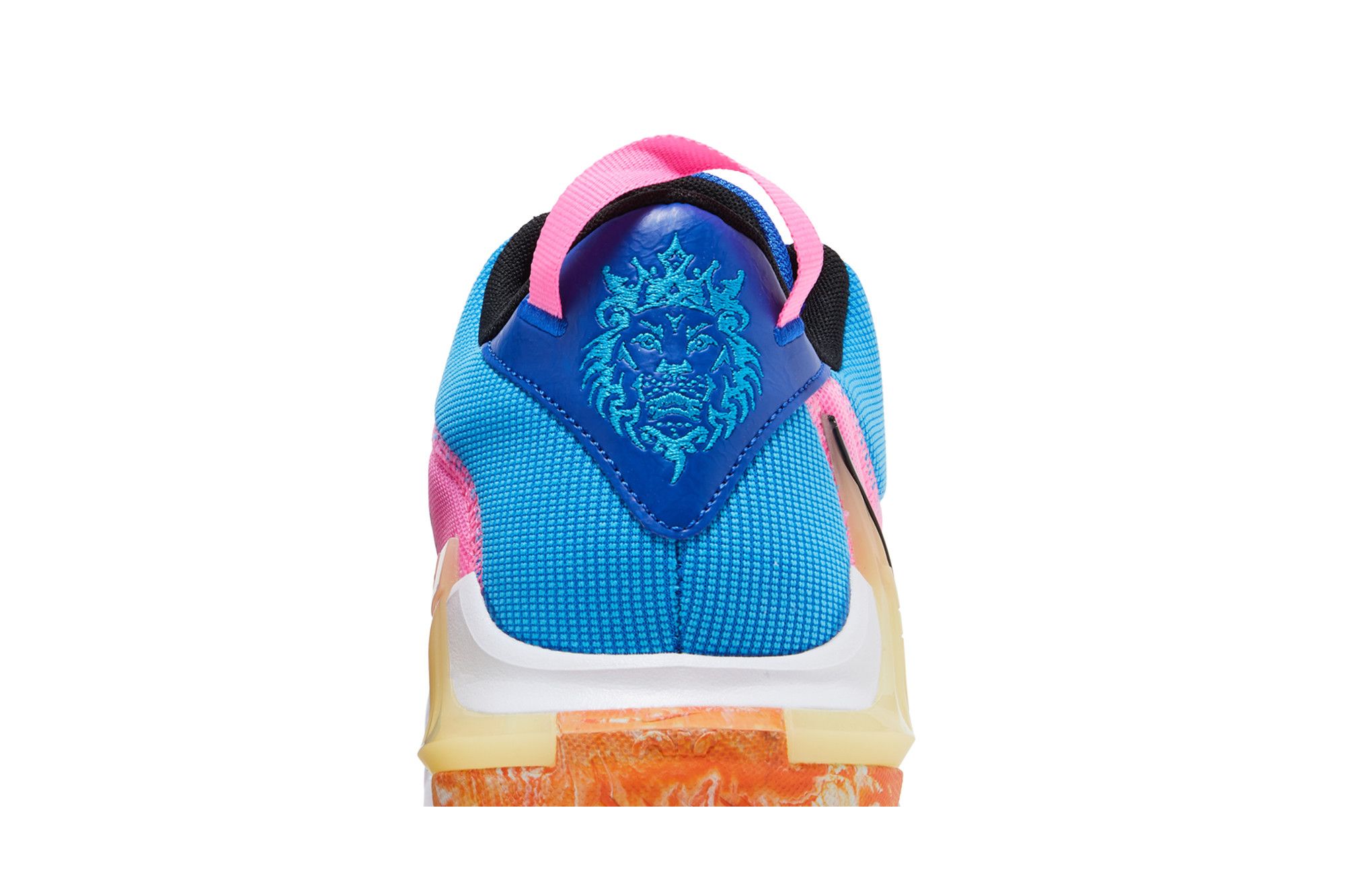 Sizing Nike LeBron Witness 7 ''Hyper Royal Rose'' DM1123-400