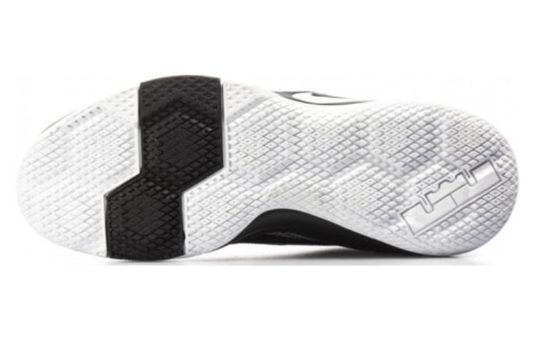 Nike Lebron Witness II Black White 圖 5