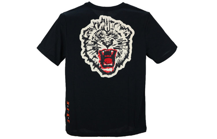 Lookbook Camiseta Negra Nike LeBron x ATOMS Estampado Tigre Edición Limitada CD0936-010