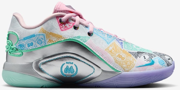 나이키 르브론 22 ‘통화’ '화이트 그린 글로우' HV6873-100 Lookbook 나이키 르브론 22 ‘통화’ '화이트 그린 글로우' HV6873-100