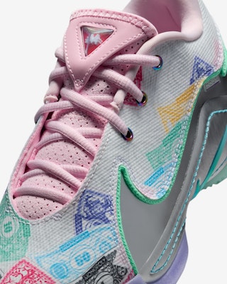(Youth) Nike LeBron XXII ‘Currency’ 'White Green Glow' HV6873-100 Sizing (Youth) Nike LeBron XXII ‘Currency’ 'White Green Glow' HV6873-100