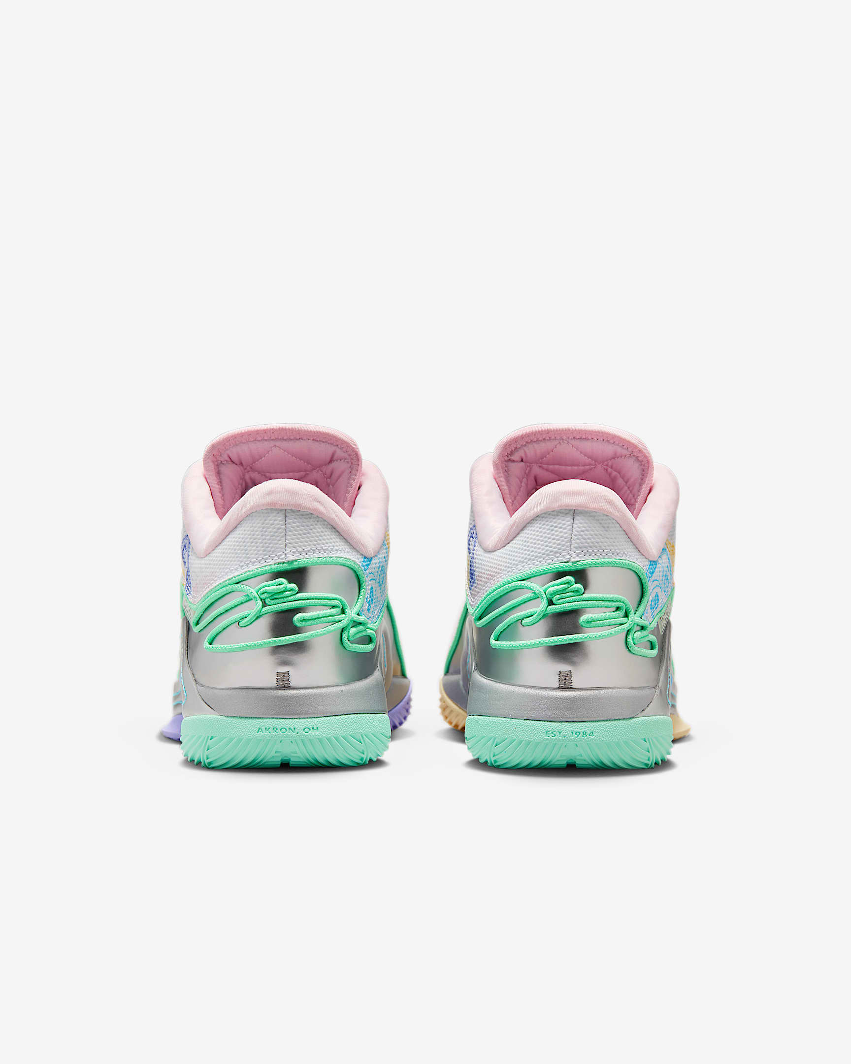 Sizing Nike LeBron XXII ‘當下’ EP「白色綠光」 FZ1098-100