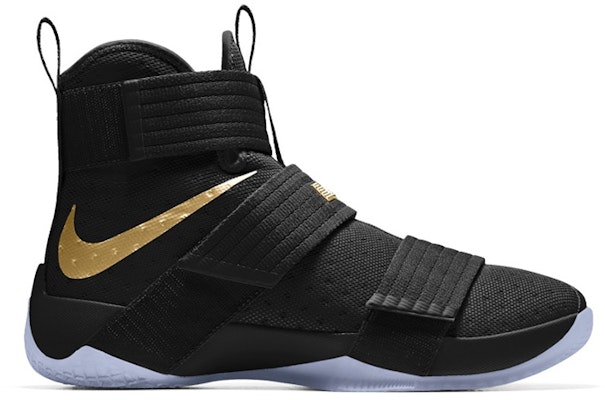 ナイキ レブロン ソルジャー10 黒金 (Nike iD) 885682-991/885682-993 Order ナイキ レブロン ソルジャー10 黒金 (Nike iD) 885682-991/885682-993