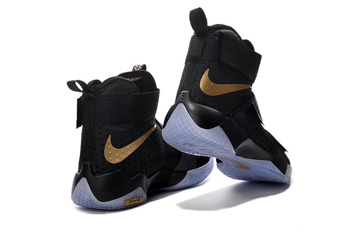 Lookbook Nike LeBron Zoom Soldier 10 Negro Oro (Nike iD) 885682-991/885682-993