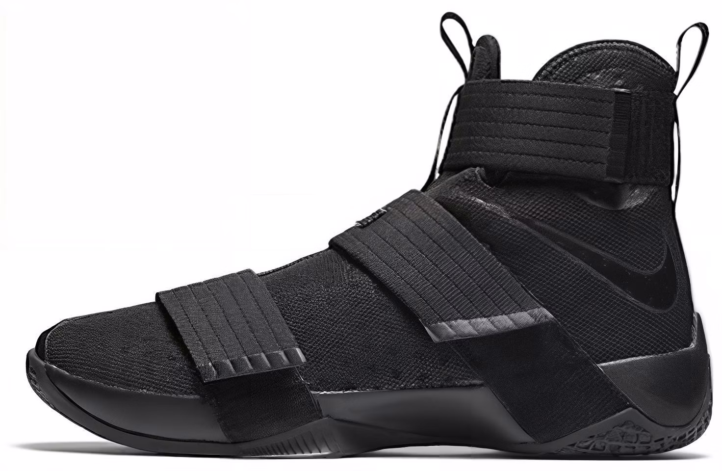 le-bron-zoom-soldier-10-black-space