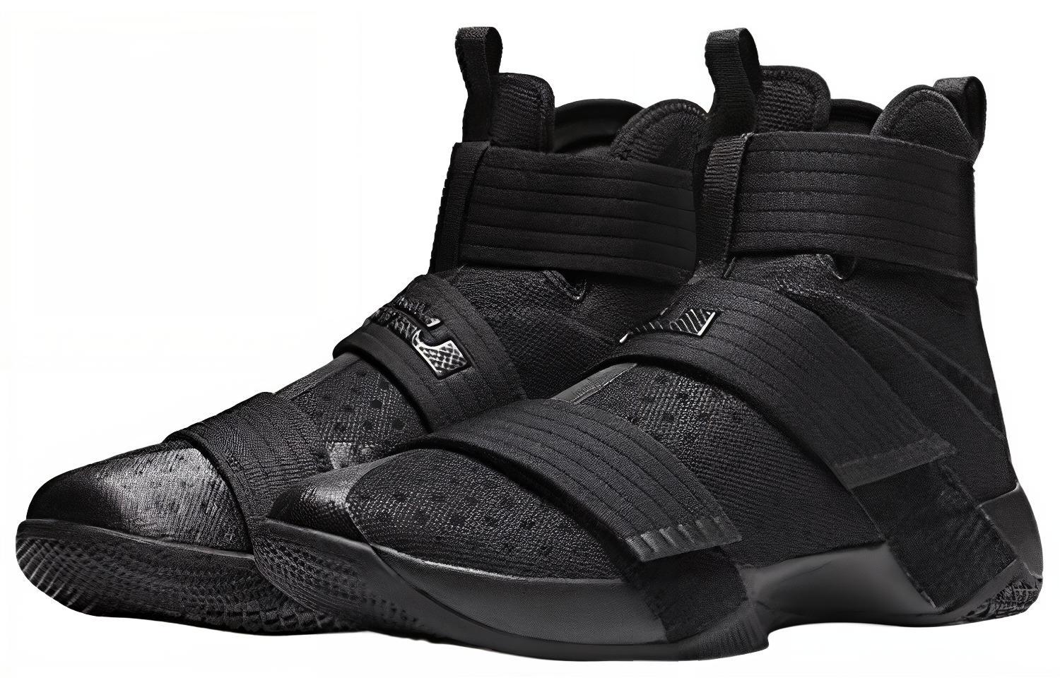 Lookbook Nike LeBron Zoom Soldier 10 Black Space Hitam Ruang Angkasa 844374-001
