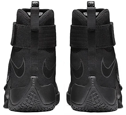 Nike LeBron Zoom Soldier 10 Black Space Hitam Ruang Angkasa 844374-001 Shop Nike LeBron Zoom Soldier 10 Black Space Hitam Ruang Angkasa 844374-001