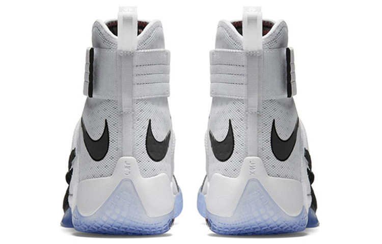 Shop Nike LeBron Zoom Soldier 10 Zwart Teen 844378-102