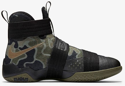 耐克詹姆斯Zoom Soldier 10 SFG迷彩篮球鞋 844378-022 Lookbook 耐克詹姆斯Zoom Soldier 10 SFG迷彩篮球鞋 844378-022