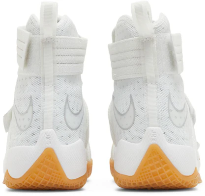 Nike LeBron Zoom Soldier 10 Streef Naar Grootheid 844378-101 Details for Nike LeBron Zoom Soldier 10 Streef Naar Grootheid 844378-101