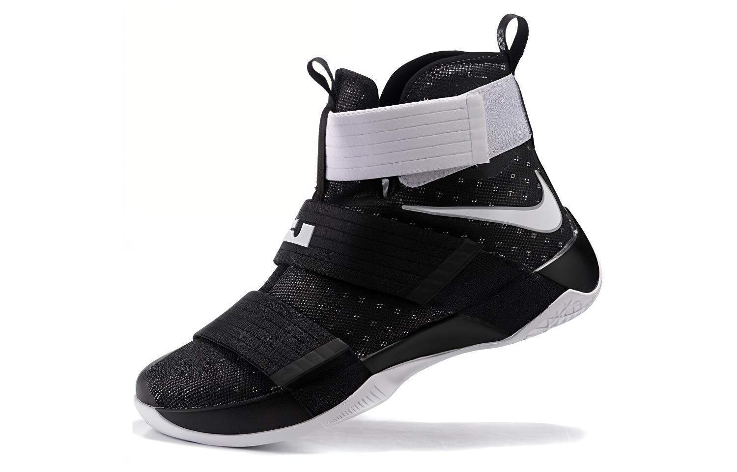 Order Nike LeBron Zoom Soldier 10 Team Bank Schwarz 844380-001