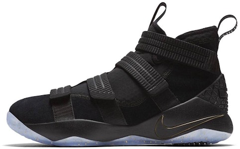 耐克勒布朗Zoom Soldier 11黑金配色 897646-002 Lookbook 耐克勒布朗Zoom Soldier 11黑金配色 897646-002