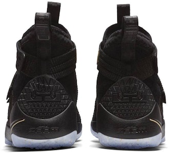 耐克勒布朗Zoom Soldier 11黑金配色 897646-002 Shop 耐克勒布朗Zoom Soldier 11黑金配色 897646-002