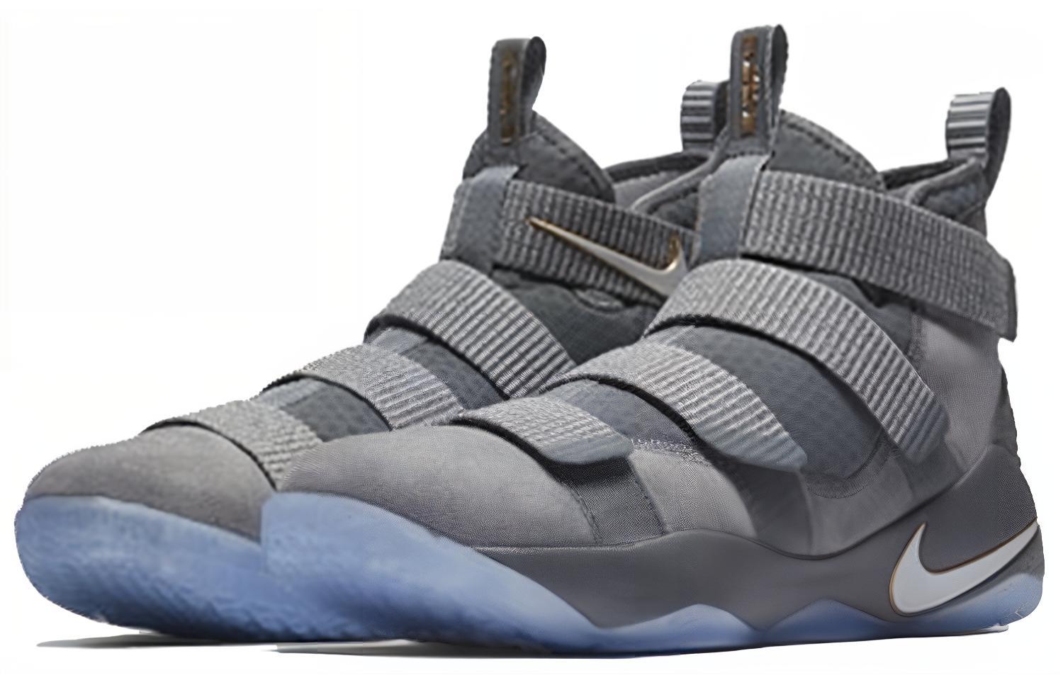 Lookbook Nike LeBron Zoom Soldier 11 Cool Grey Schoenen 897644-010