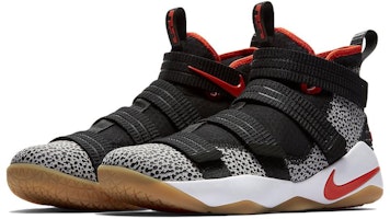 レブロンソルジャー11サファリ (Reburon Sorujā 11 Safari) 897646-006 Lookbook レブロンソルジャー11サファリ (Reburon Sorujā 11 Safari) 897646-006