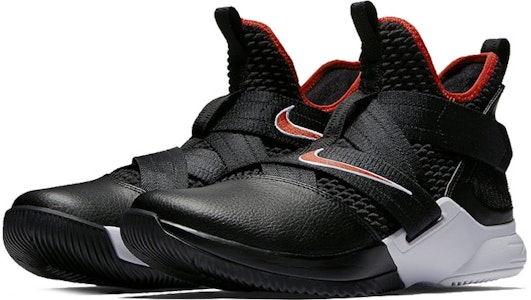 나이키 르브론 줌 솔져 12 브레드 🏀🔥 (Nike LeBron Zoom Soldier 12 Bred 🔥🏀) AO2609-001 Lookbook 나이키 르브론 줌 솔져 12 브레드 🏀🔥 (Nike LeBron Zoom Soldier 12 Bred 🔥🏀) AO2609-001
