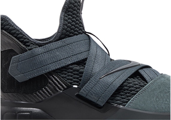 耐克詹姆斯Zoom Soldier 12暗黑23配色 AO4054-002 Order 耐克詹姆斯Zoom Soldier 12暗黑23配色 AO4054-002