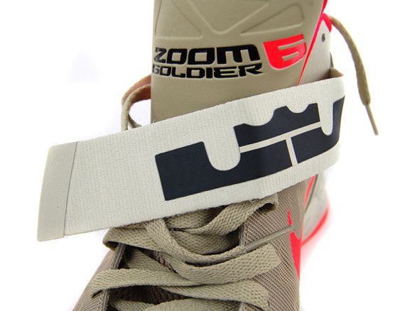 Shop 耐吉 LeBron Zoom Soldier 6 '竹' 525015-200