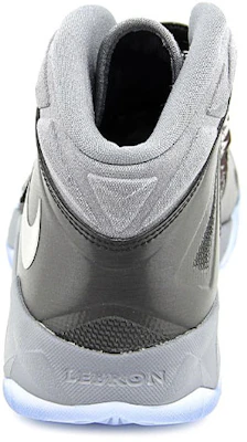 Nike LeBron Zoom Soldier 7 ''Zwart'' 609679-001 Lookbook Nike LeBron Zoom Soldier 7 ''Zwart'' 609679-001