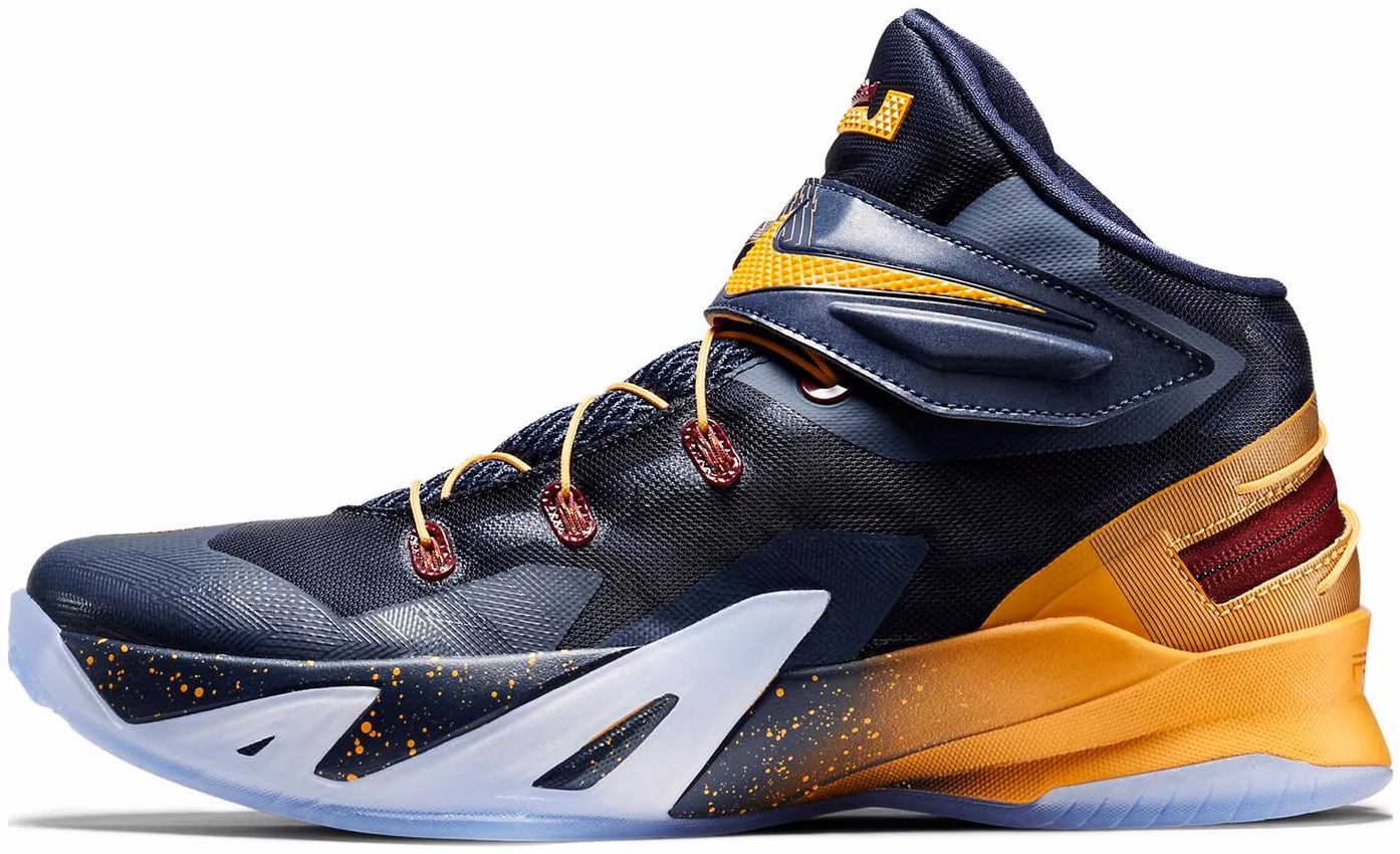 nike-le-bron-zoom-soldier-8-flyease-cavs-805894-476