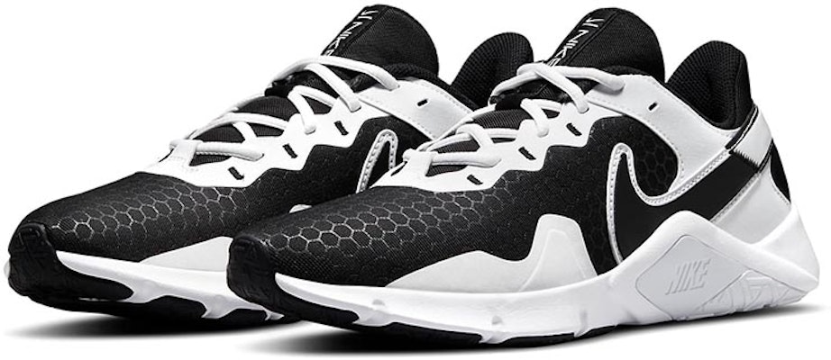 耐吉傳奇基本款2 黑白色 Lookbook 耐吉傳奇基本款2 黑白色