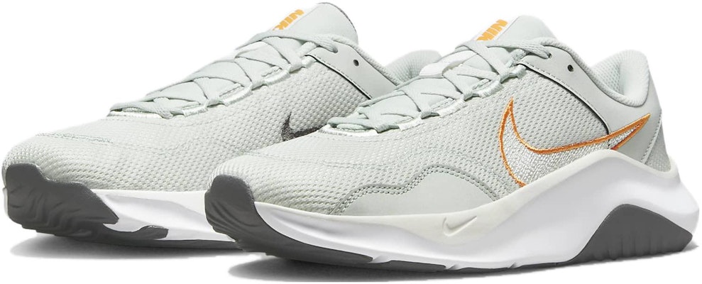 나이키 레전드 에센셜 3 넥스트 네이처 '실버/만다린' DM1120-008 Lookbook 나이키 레전드 에센셜 3 넥스트 네이처 '실버/만다린' DM1120-008