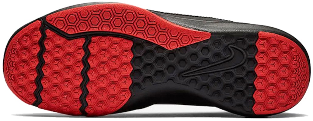 Nike legend trainer red hot sale