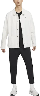 耐克生活款白色纯色口袋马球风夹克衬衫 DQ5185-030 Lookbook 耐克生活款白色纯色口袋马球风夹克衬衫 DQ5185-030