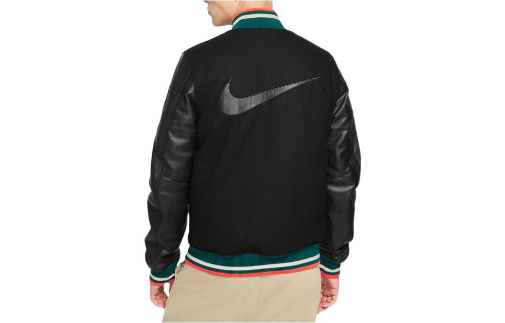 Lookbook Nike Liverpool Jaket Zip Hitam Logo Cetakan Huruf DD9713-010
