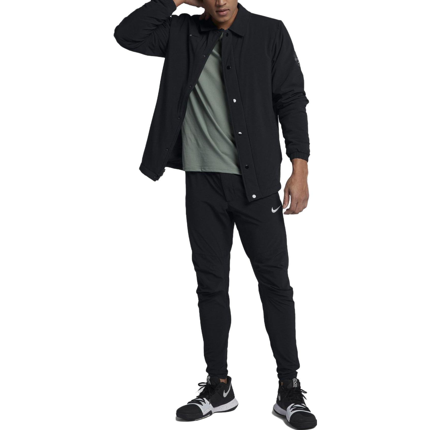 Shop 나이키 로고 프린트 폴로 칼라 버튼업 자켓 블랙 890654-010