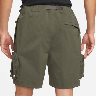 Nike Logo Celana Pendek Waterproof Utility Saku Banyak Warna Hijau Olive. DH8348-355 Purchase Nike Logo Celana Pendek Waterproof Utility Saku Banyak Warna Hijau Olive. DH8348-355