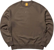 Nike Loose Fit Crewneck Long-Sleeve Sweatshirt Olive Gray FN8160-040 Nike Loose Fit Crewneck Long-Sleeve Sweatshirt Olive Gray FN8160-040