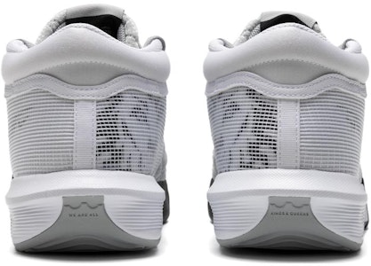 Nike 日常輕便 減震透氣耐磨 低筒 籃球鞋 男款 白色 Shop Nike 日常輕便 減震透氣耐磨 低筒 籃球鞋 男款 白色