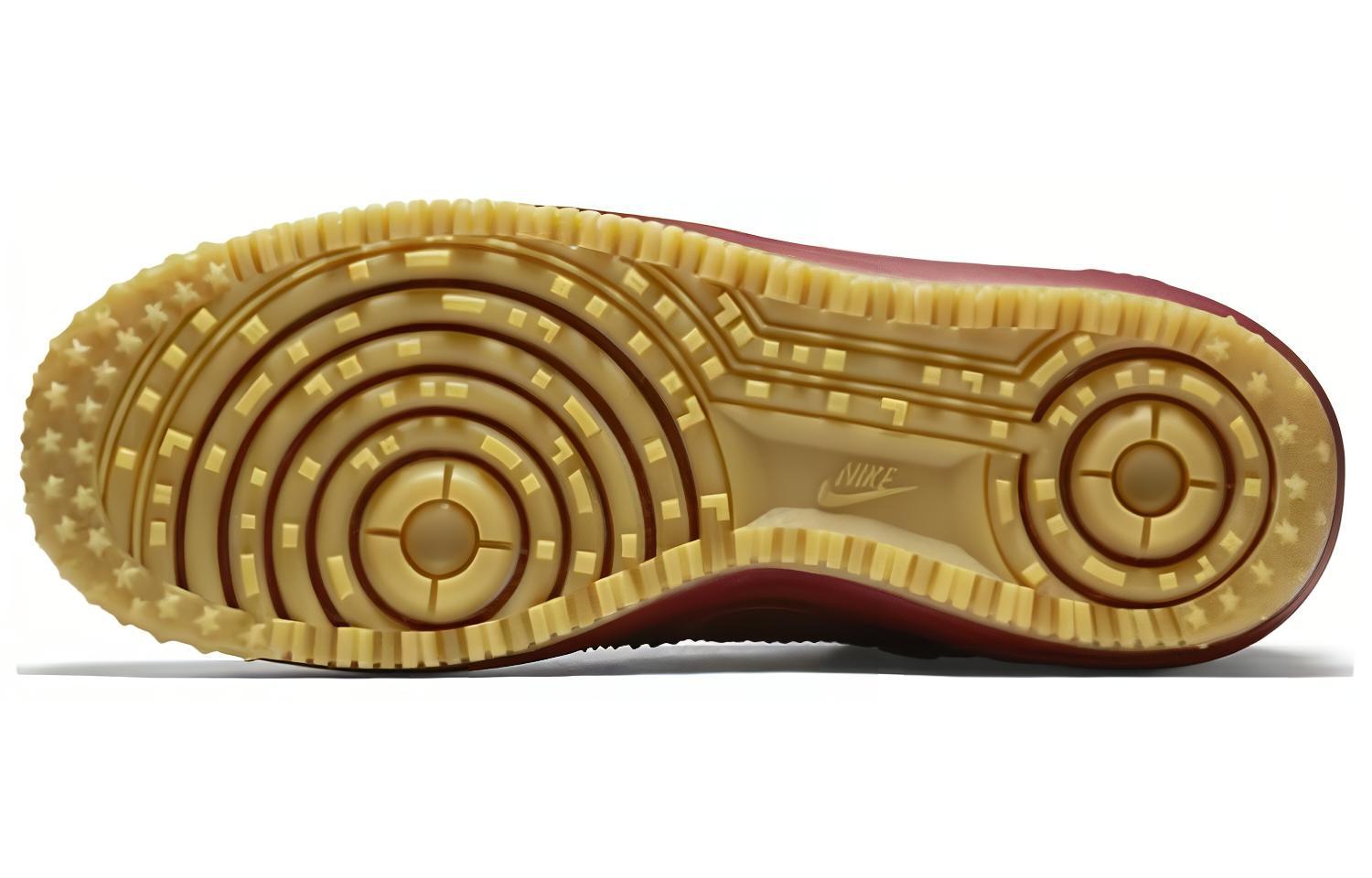 Shop 耐克 Lunar Force 1 Duckboot '深红队' 805899-600