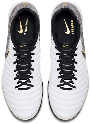 Nike Lunar Legend 7 PRO IC 'Putih Hitam' AH7246-100 Lookbook Nike Lunar Legend 7 PRO IC 'Putih Hitam' AH7246-100