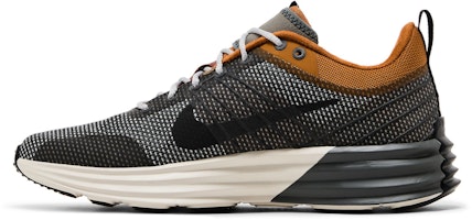 耐克Lunar Roam SE '金属锡沙漠铜色' FZ8116-200 Lookbook 耐克Lunar Roam SE '金属锡沙漠铜色' FZ8116-200