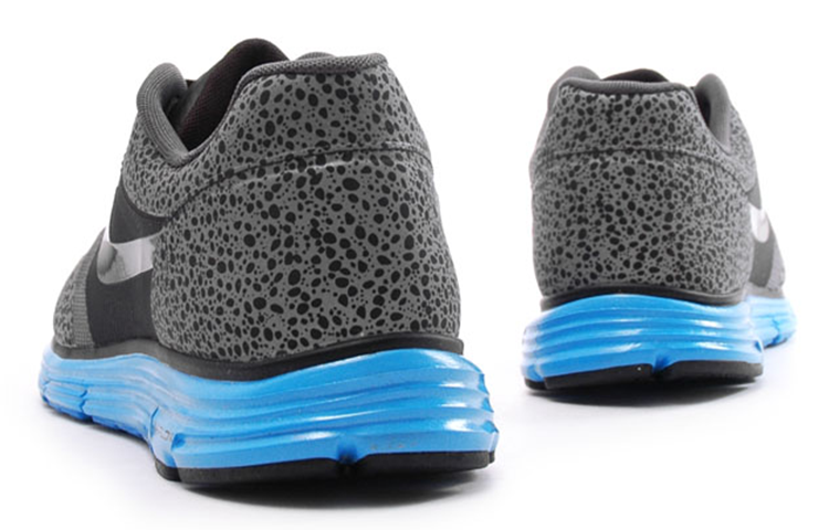 Lookbook ナイキ ルナサファリ ブラック (Nike Runasaafari Burakku) 525059-004