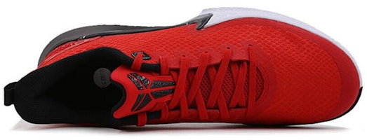 Nike Mamba Focus EP 'University Red' Merah Universitas AO4434-600 Lookbook Nike Mamba Focus EP 'University Red' Merah Universitas AO4434-600