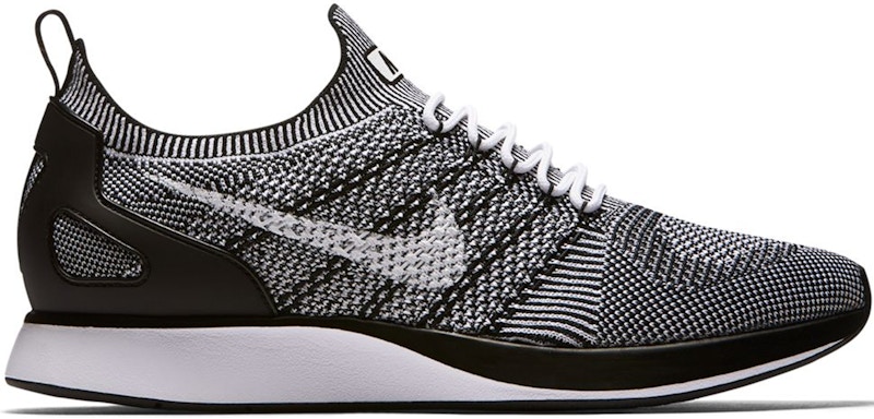 Nike Mariah Flyknit Racer Oreo 918264-102
