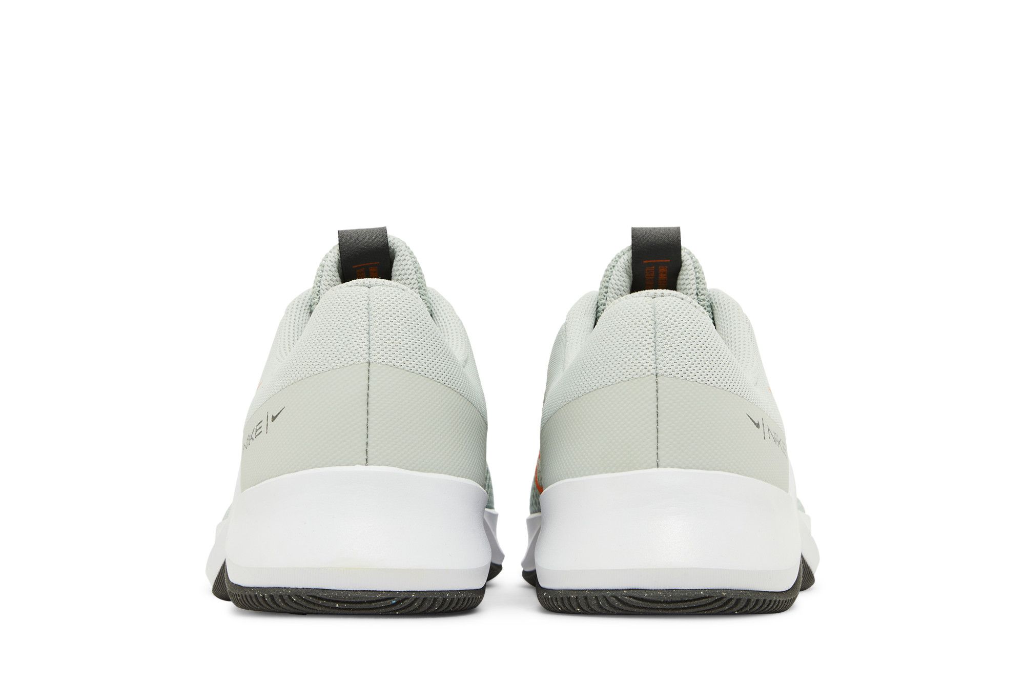 Details for 나이키 MC 트레이너 2 '실버/만다린' (Nike MC Trainer 2 'Silver/Mandarin') DM0823-010
