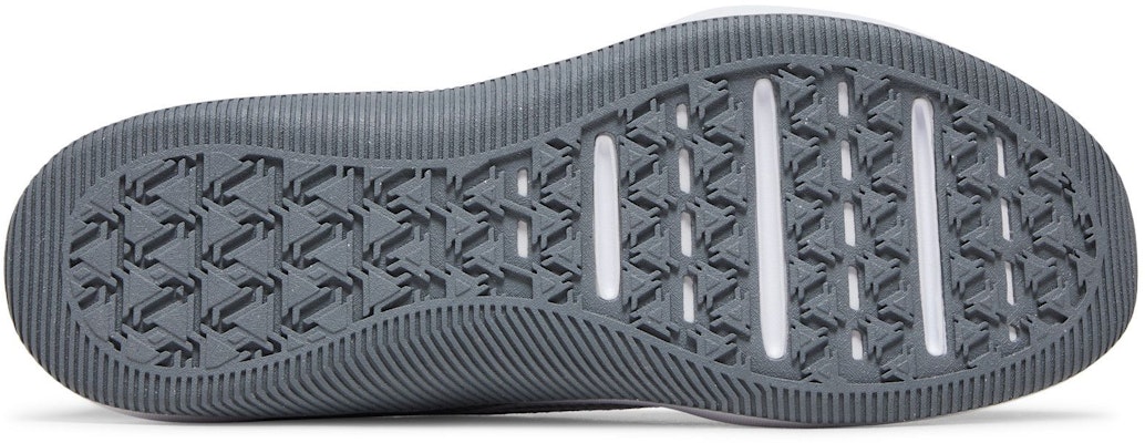 ナイキ MC トレーナー 2 "ライトスモークグレー" DM0823-001 Shop ナイキ MC トレーナー 2 "ライトスモークグレー" DM0823-001