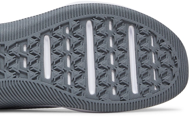 ナイキ MC トレーナー 2 "ライトスモークグレー" DM0823-001 Purchase ナイキ MC トレーナー 2 "ライトスモークグレー" DM0823-001