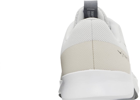 Nike MC 2 運動鞋 '光子灰煙煤' DM0823-004 Sizing Nike MC 2 運動鞋 '光子灰煙煤' DM0823-004