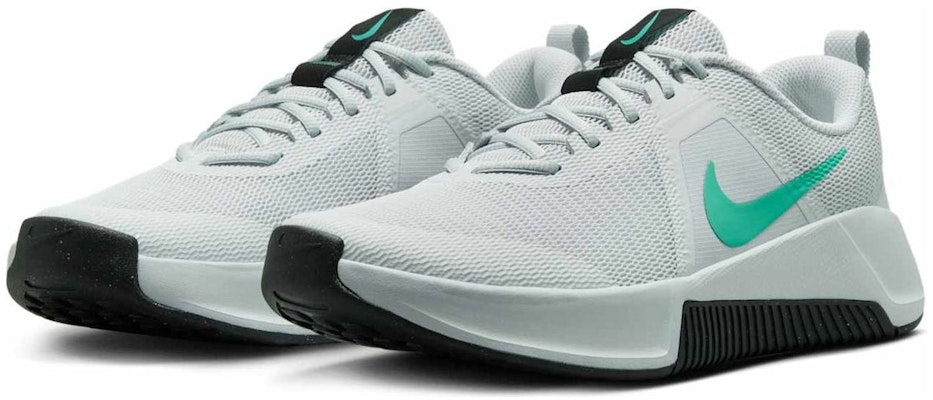 Nike MC Trainer 3 Pure Platinum Hitam Teal Terang FQ1831-004 Lookbook Nike MC Trainer 3 Pure Platinum Hitam Teal Terang FQ1831-004