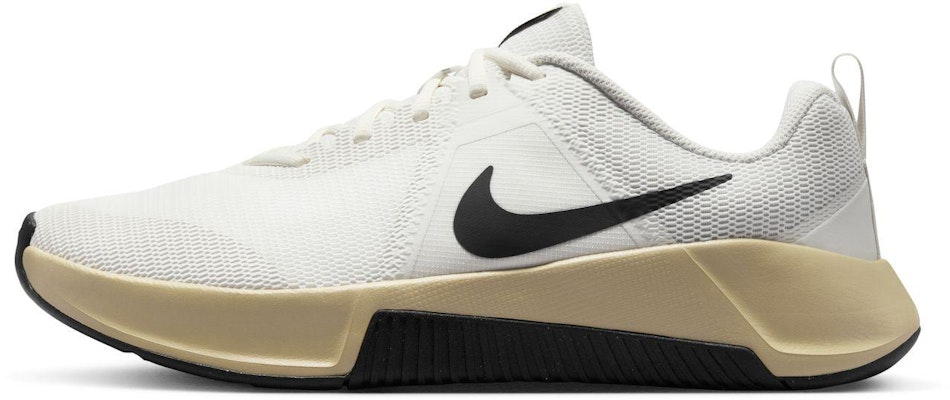 Nike MC Trainer 3 白黑配色健身鞋 FQ1831-101 Buy Nike MC Trainer 3 白黑配色健身鞋 FQ1831-101