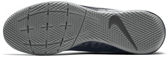 ナイキ マーキュリアル スーパーフライ 7 アカデミー IC ブラック/グレー AT7975-001 Details for ナイキ マーキュリアル スーパーフライ 7 アカデミー IC ブラック/グレー AT7975-001