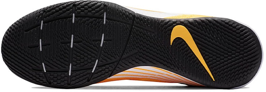 Nike Mercurial Superfly 7 Elite IC 'Daybreak' Sepatu Futsal Terbaru. AT7982-801 Details for Nike Mercurial Superfly 7 Elite IC 'Daybreak' Sepatu Futsal Terbaru. AT7982-801