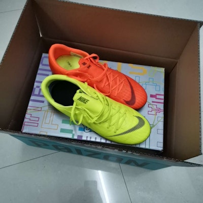 Nike Mercurial Vapor 12 AG-R 'Low Top Training' Sepatu Latihan Rendah. A09271-701 Lookbook Nike Mercurial Vapor 12 AG-R 'Low Top Training' Sepatu Latihan Rendah. A09271-701
